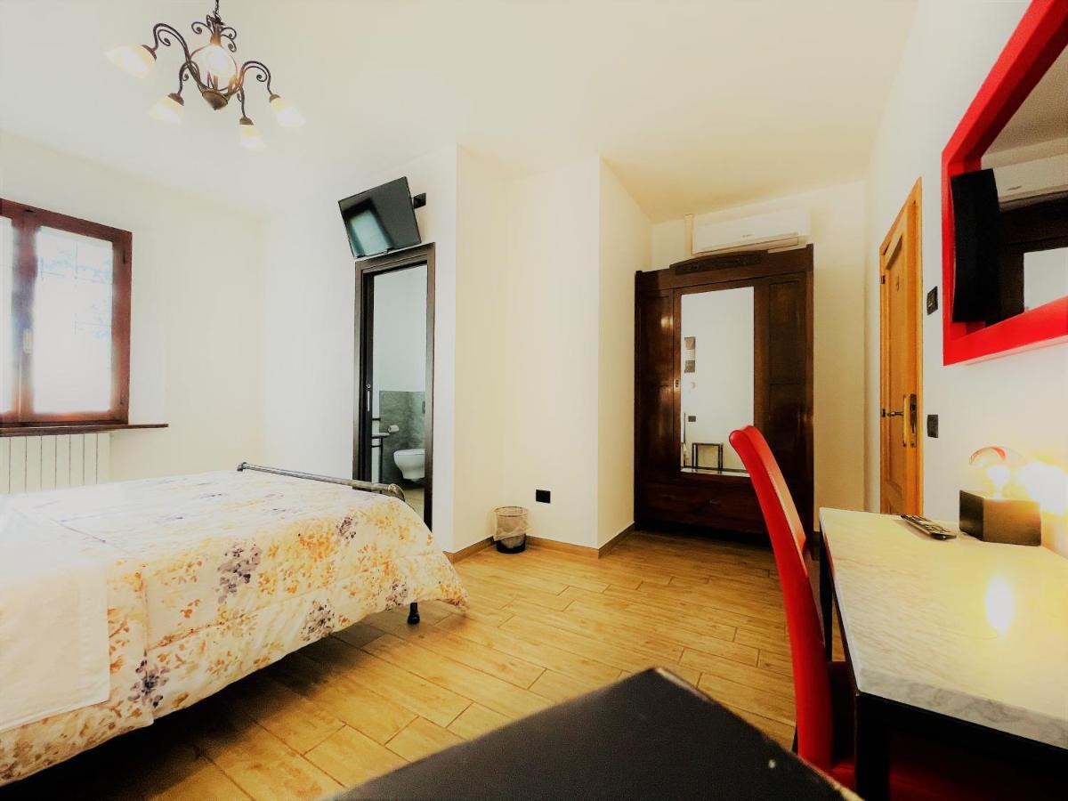 B&B Villa Incrocca Cerreto dʼEsi Esterno foto
